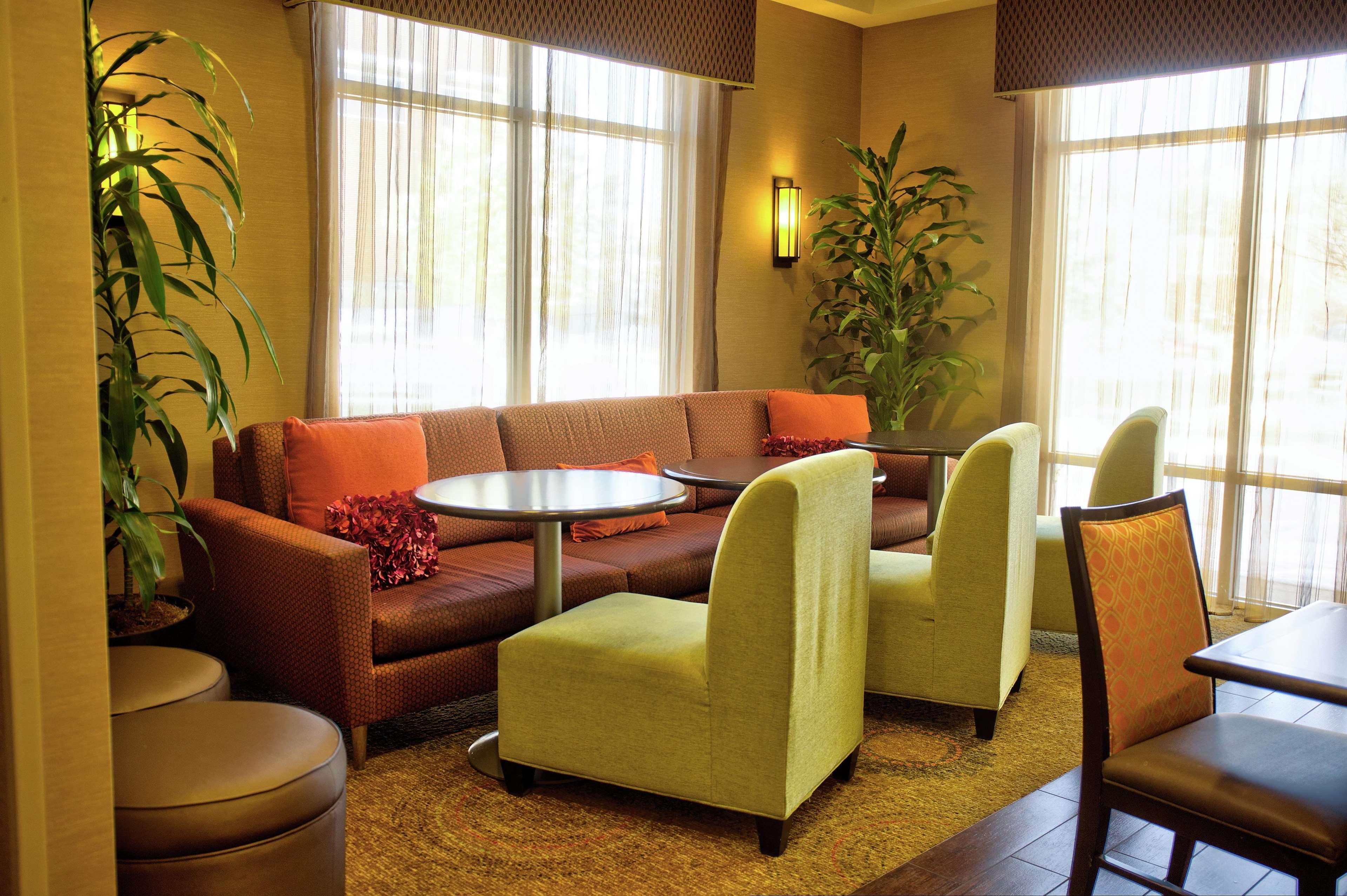 Hampton Inn Cedar Stadt Exterior foto